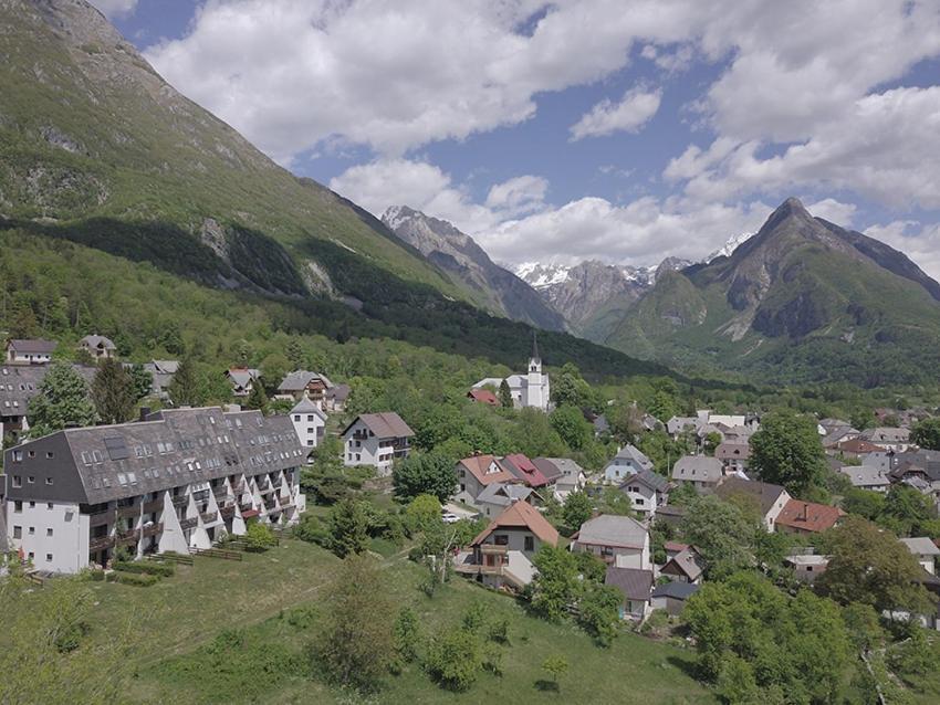 Apartment Soca Valley Бовец Екстериор снимка